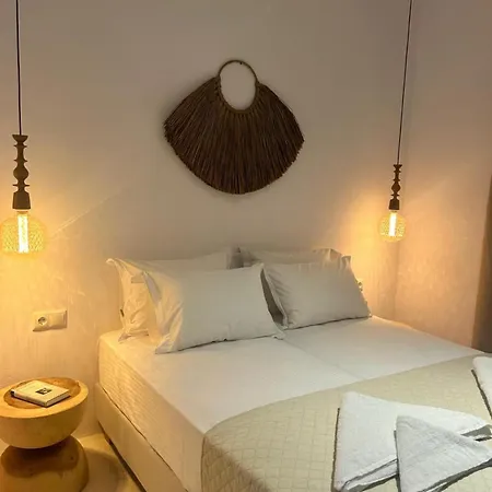 Gr - La Punta Mikri * Pláka