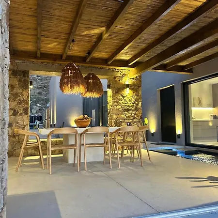 Gr - La Punta Mikri Villa Plaka (Naxos)