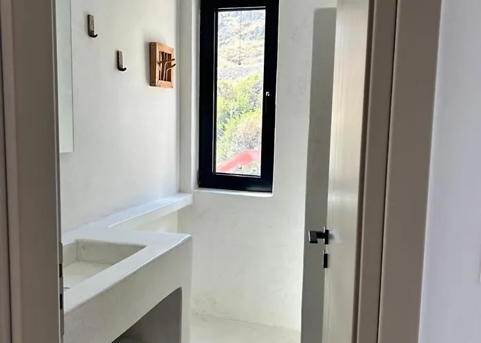 Gr - La Punta Mikri Villa